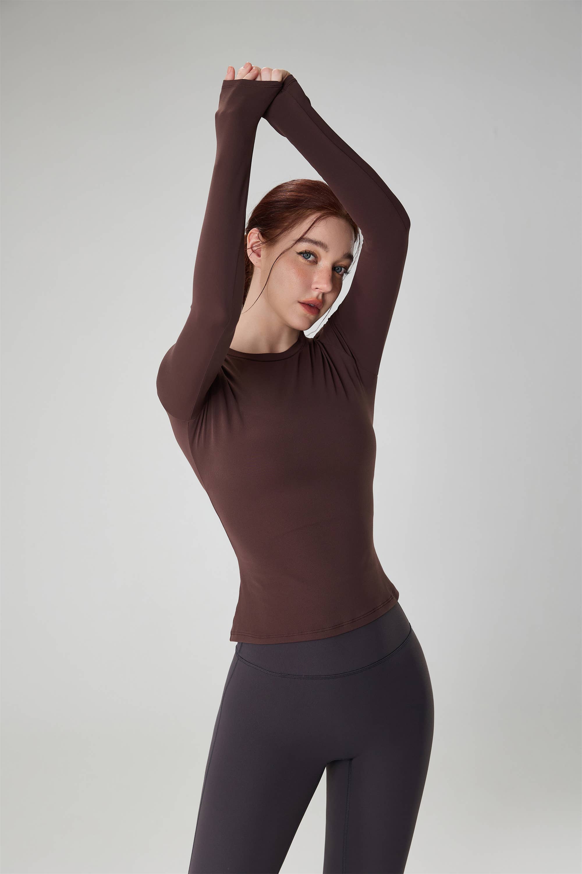 Penelope Long Sleeve Sculpting Active Top: Cold Brew / M