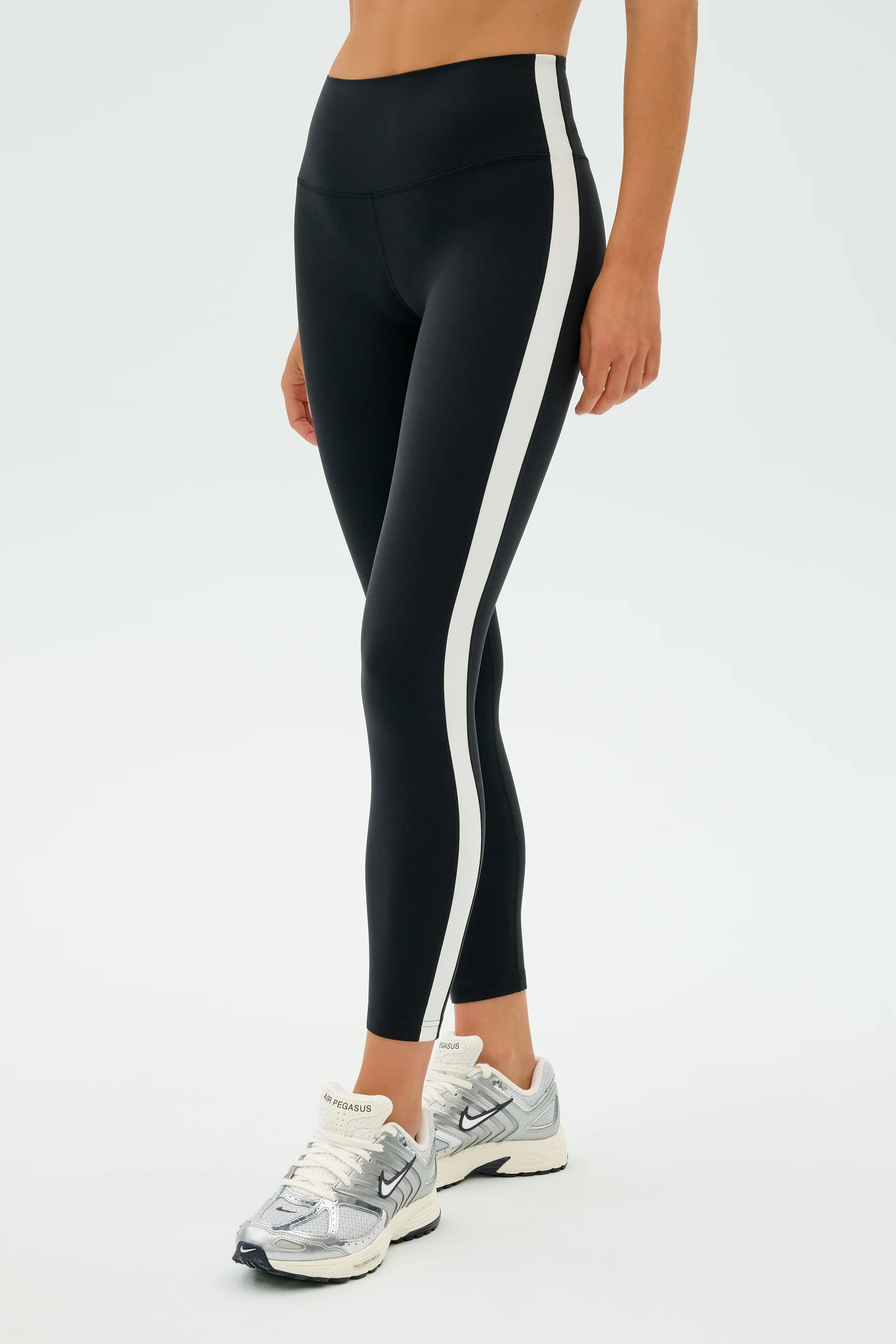 Clare High Wait Rigor Black/White